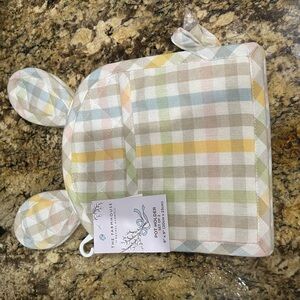 The Farmhouse by Rachel Ashwell rabbit ears pot holder set - Brand new